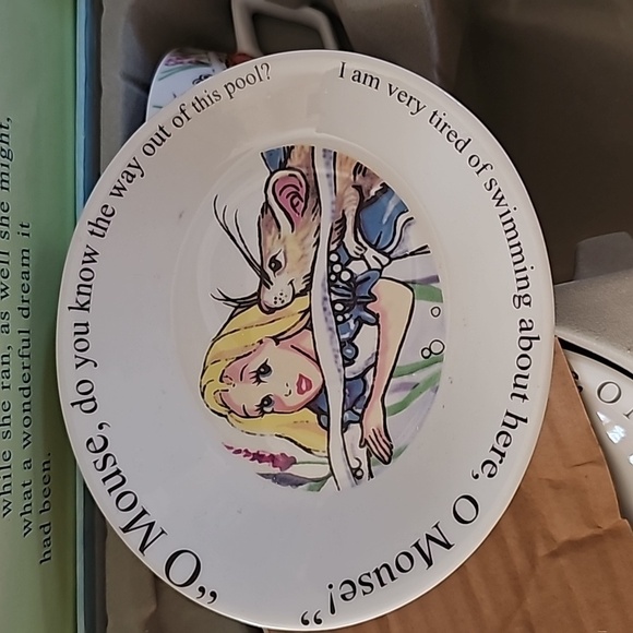 NIB Paul Cardew Alice in Wonderland Cafe Set – 2 Cups and 2 Saucers Never Used!! - Picture 5 of 8